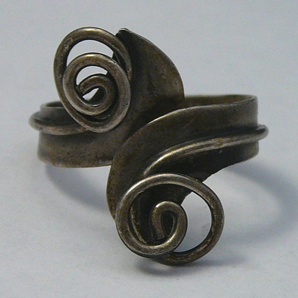 vintage Taxco Sterling Ring Swirl Wrap Mexican Eagle & Signé