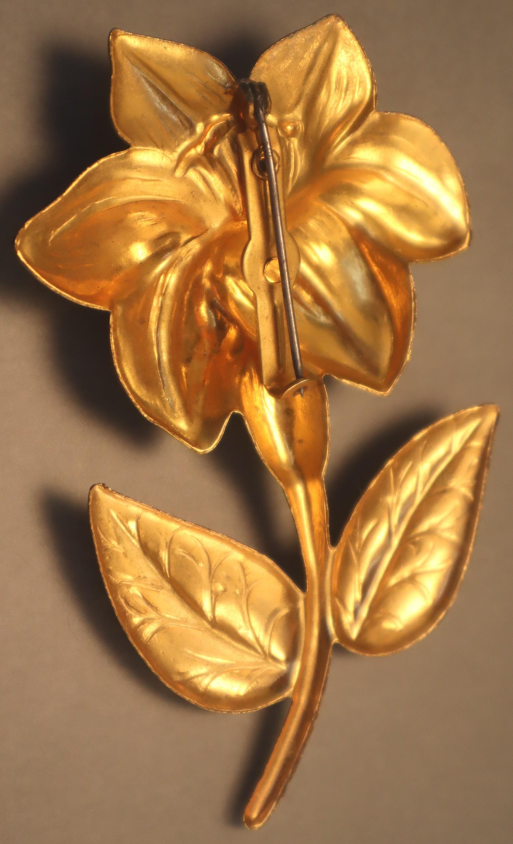 ◆美品 昭和初期（1925年頃）！花柄金銀彫金 純銀製 コンパクト重さ94.8ｇ 1940's Retro Citrine Rhinestone Flower Brooch Large Vintage Pin