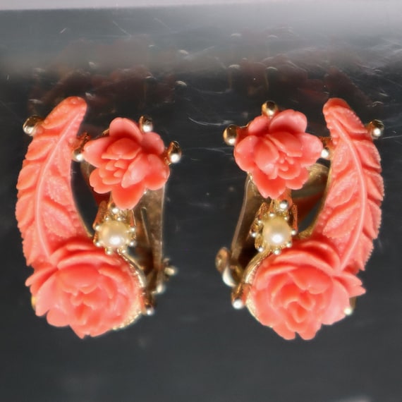 Vintage Coral celluloid Molded Flower Earrings