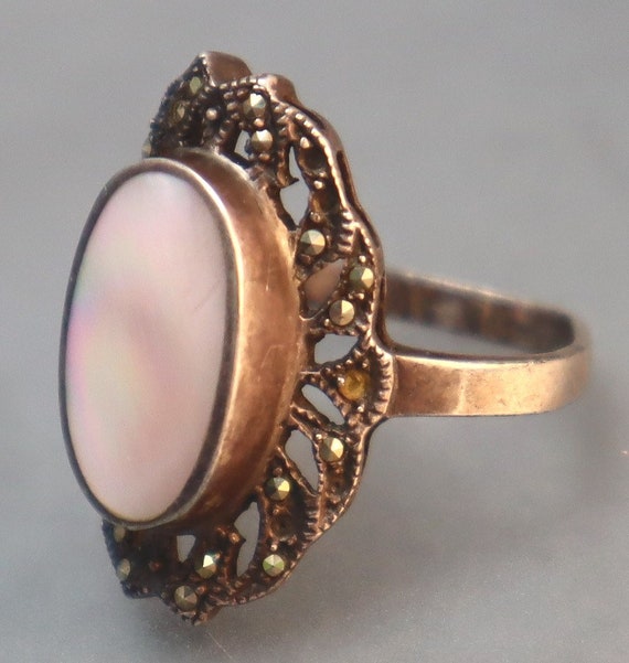 Deco Sterling Marcasite Mother of Pearl Ring 8.5 - image 4