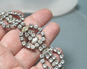 Deco Wide Rhinestone Bracelet Loop Circle Design