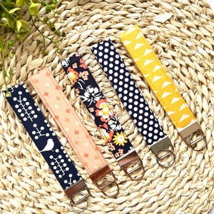 Handmade Keychain Wristlet For keys, Fabric Wristlet Key Fob