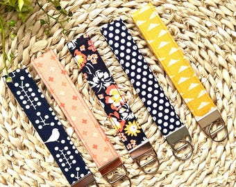 Handmade Keychain Wristlet for Keys, Fabric Wristlet Key Fob - Etsy