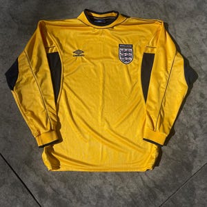 Vintags 90’s England goalkeeper shirt