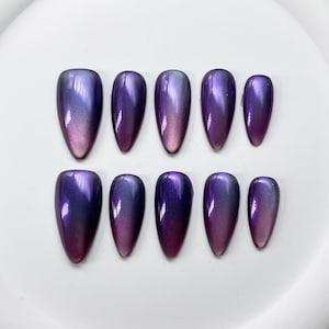 Paznokcie żelowe w kolorze Fantasy Blue Cat Eye Press On: ręcznie robione zdobienia