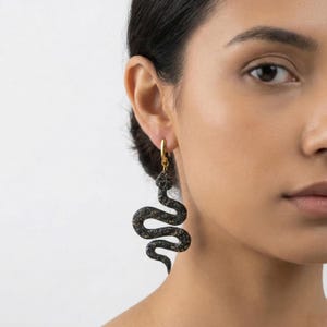 Ormörhängen, Rostfritt Stål, Modern Design, Unik Modeaccessoar, Present till Henne
