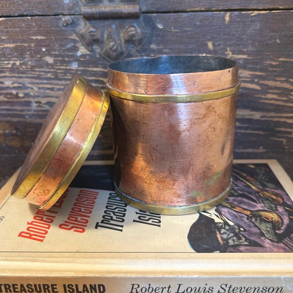 Vintage Hammered Copper & Brass Lidded Box: Kitchen Decor