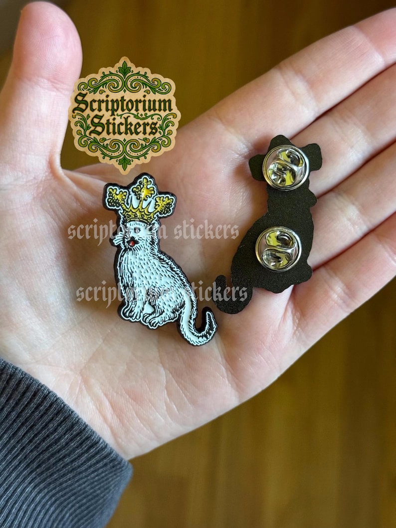 Medieval Cat Soft Enamel Pin | Medieval Marginalia, Medieval Cat King, Weird Medieval Guy, Medieval Pin, Medieval Lapel Pin Bild 2