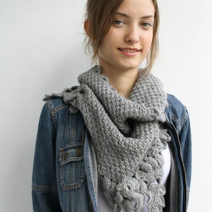 Gray Knit Capelet / Knitted Grey Shawl / Knitting Gray Scarf / Knit Grey Scarf / Christmas gift / Gift for Her / OUTDOORS GIFT image 3