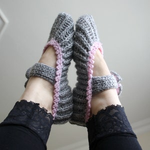 Gray and Sugar Pink Home Slippers, Knitted Slippers, Flowers Booties, Wedding Knitted Shoes, Gray Knitting Socks, Dancing Socks, Yoga Socks image 2