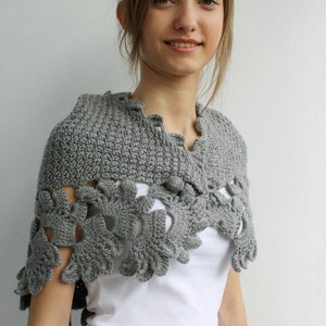 Gray Knit Capelet / Knitted Grey Shawl / Knitting Gray Scarf / Knit Grey Scarf / Christmas gift / Gift for Her / OUTDOORS GIFT image 4