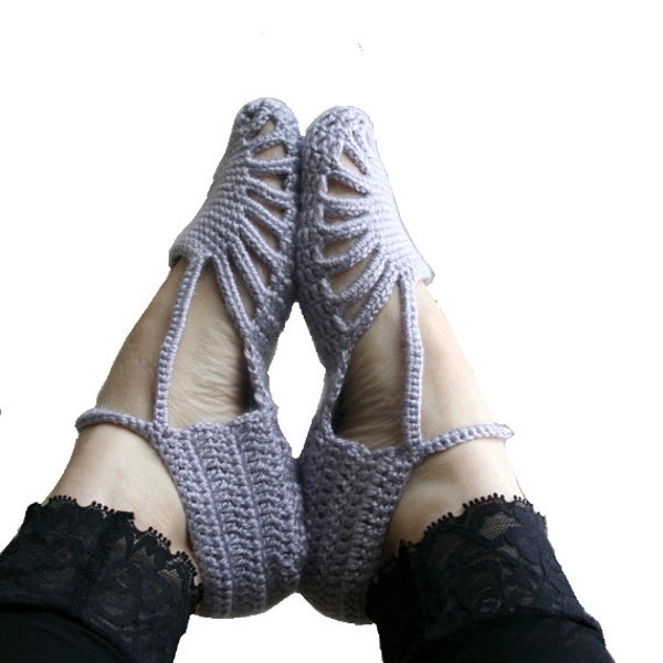 Hand Crochet Silver Gray Slippers, Gift for Her, Knit Home Slippers, Bridal Slippers, Mothers Day Gift, Knitted Socks, House Shoes,