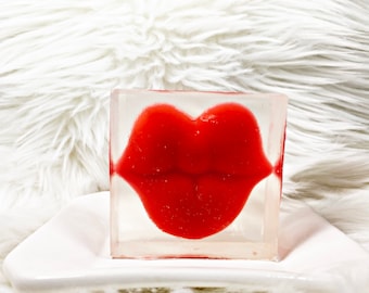 Red Lips Soap,