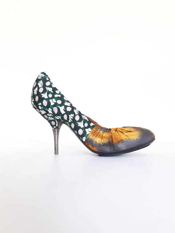 Van high clearance heels