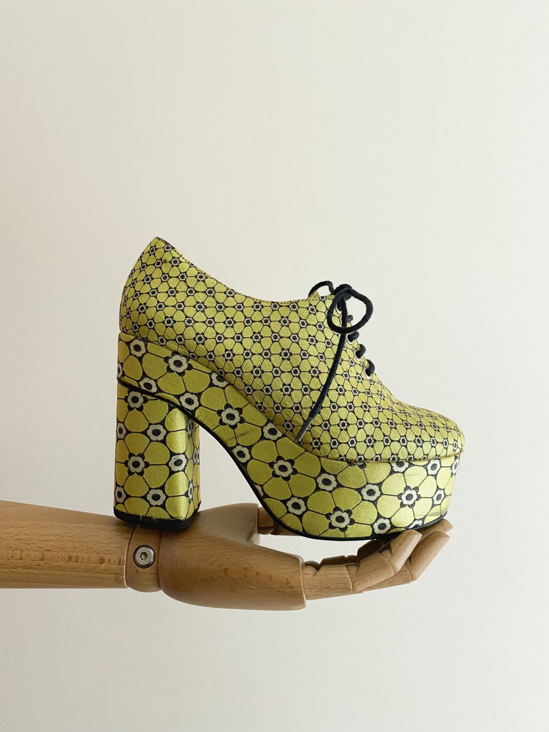 Opening hotsell ceremony heels