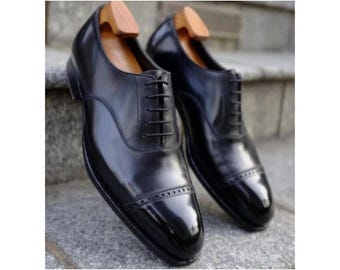 Maßgeschneiderte Herren handgefertigte schwarze Farbe Leder Oxford Cap-Toe Schnürschuhe