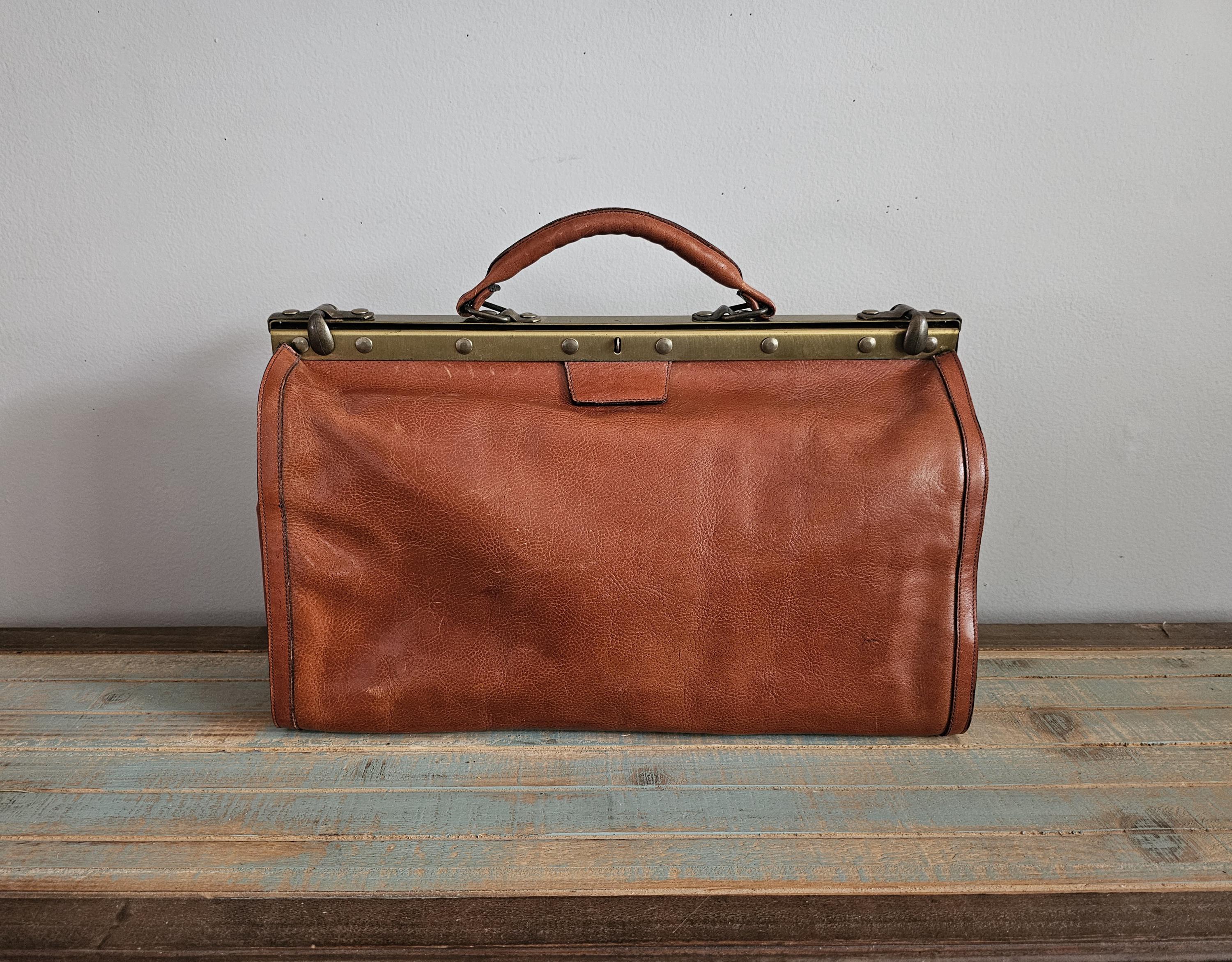Vintage ドクターバッグ　ブラウン Vintage Tobacco Brown Leather Doctor's Bag – 1930s Medical