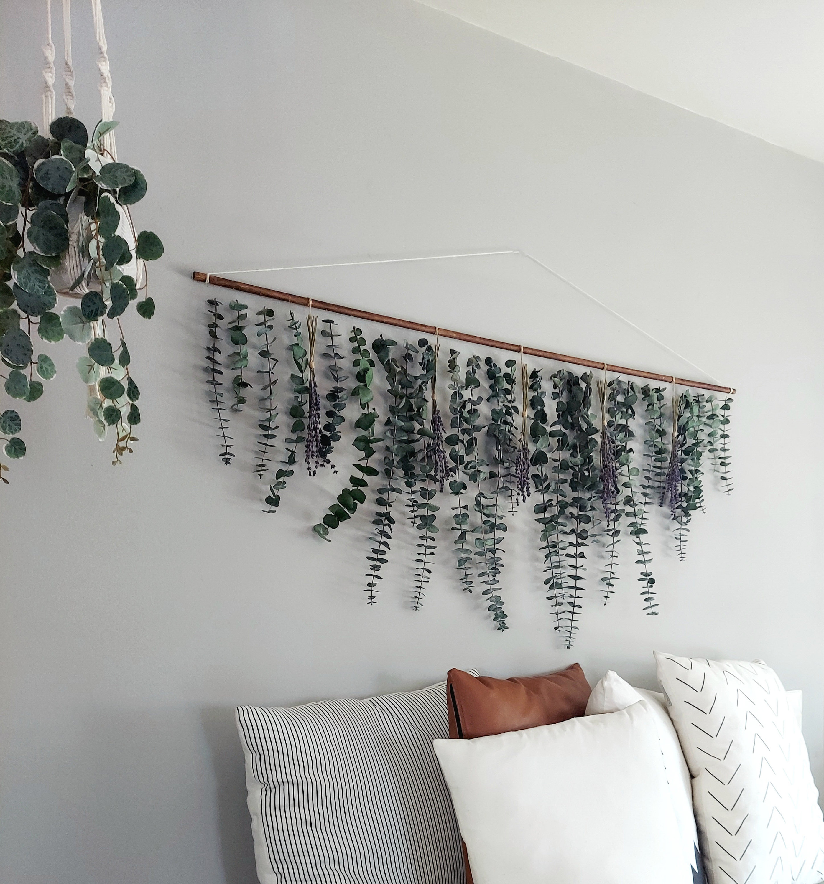 Touch of Lavender Crystal Garland 4ft - Save-On-Crafts