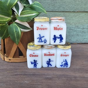 1930s Dove Spice Jars made by the Frank Tea & Spice Co. - Set of Five - Mid Century Modern - Vintage Kitchen