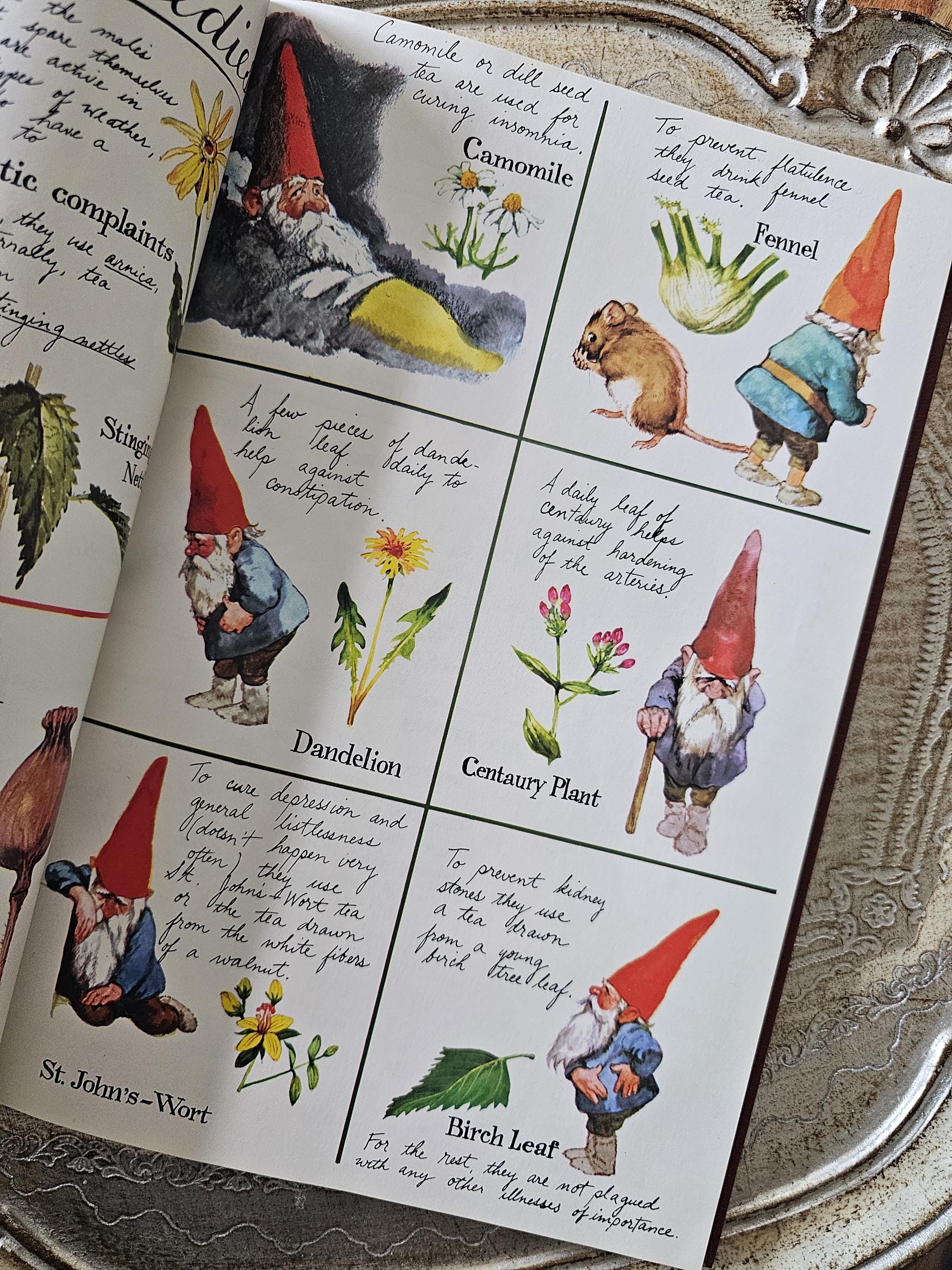 1977Unieboek B.V. Gnomeland 陶器 Two GNOME BELLS – Young and Old Women Gnomes - Unieboek – Vintage