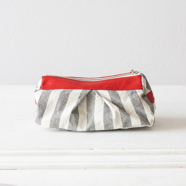 SLIGHT DEFECT Makeup bag, cosmetic case in striped canvas and red leather - Estia Bag