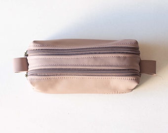 REC Doppeltasche - Beige rosa Leder Stiftetasche, Brillenetui, Brillenetui, Brillenetui, Stiftetäschchen, rechteckiges Etui Geschenk für Lehrer