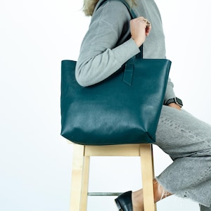 Midnight grüne lederne einkaufstasche, rohe rand leder geldbeutel shopper tasche schulter damen große markttasche ungefütterte lederne einkaufstasche - Calisto bag