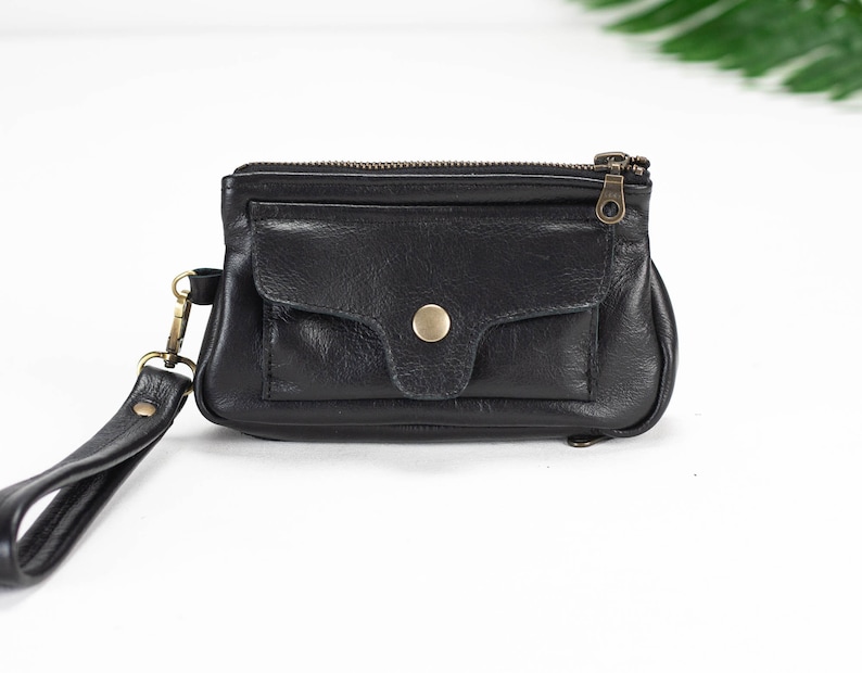 Wristlet leather wallet in black, phone zipper clutch, womens travel passport pouch, zip phone wallet case - Thalia Wallet image 6