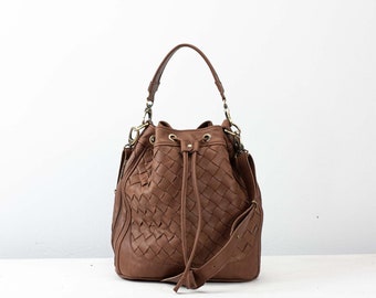 Leather bucket bag in hand woven chocolate brown, drawstring bag medium purse womens cinch bag  crossbody messenger purse gift - Danae bag