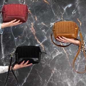 Gesteppte Ledertasche - Kleine Geldbörse aus Leder und WildlederHandtasche, verstellbare Crossbody, Riemen, Schultertasche oder Clutch - Die Calliope Geldbörse