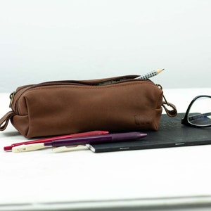 REC Double case - Astuccio portapenne in pelle color cioccolato, borsa rettangolare portaoggetti, portaocchiali, pennarelli, astuccio con cerniera, regalo per lei