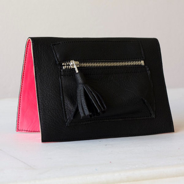 Leather wallet in Black and neon Pink