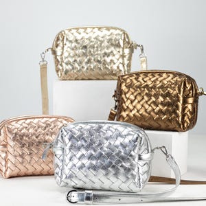 Porte-monnaie en cuir tressé à la main en or ou en laiton - Pochette, sac à bandoulière, bandoulière réglable ou pochette - Sac à main tressé - Le sac à main Calliope