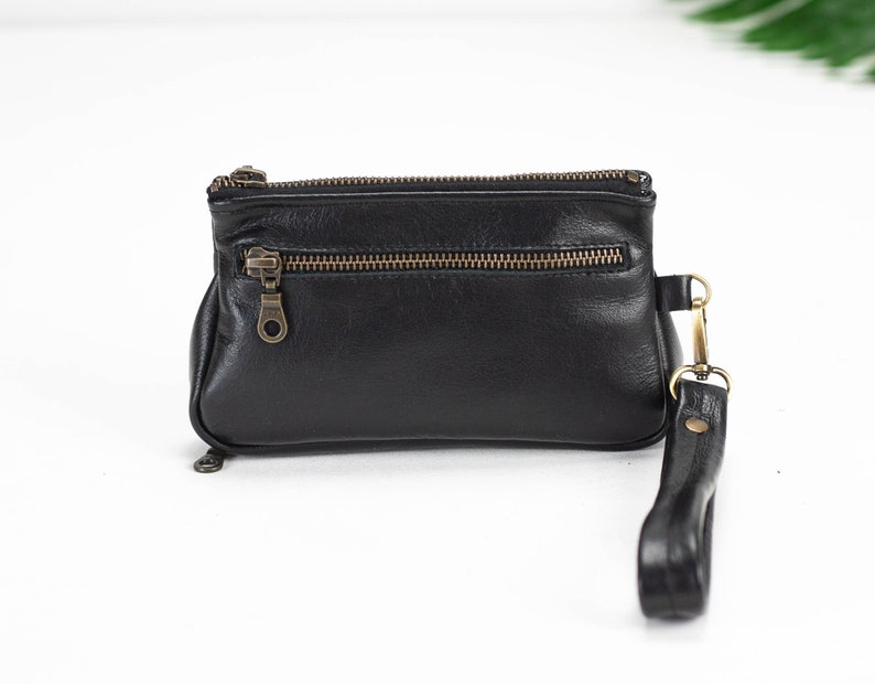 Wristlet leather wallet in black, phone zipper clutch, womens travel passport pouch, zip phone wallet case - Thalia Wallet image 5