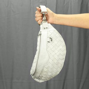 Bauchtasche in offwhite handgeflochtenem Leder, große Gürteltasche Gürteltasche Hüfttasche Bauchtasche Sling Bag Bumbag Mondtasche Geschenk für sie -Haris Bauchtasche