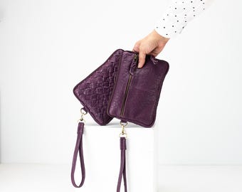 Leather wristlet large wallet in raspberry, hand woven Intrecciato clutch purse zipper handbag for women - The Antheia wallet