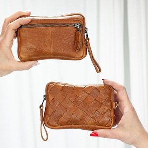 Portafoglio piccolo in pelle martellata marrone, porta monete, tasca con cerniera, passaporto, portafoglio sottile intrecciato a mano, porta carte di credito, regalo - Il mini portafoglio Antheia