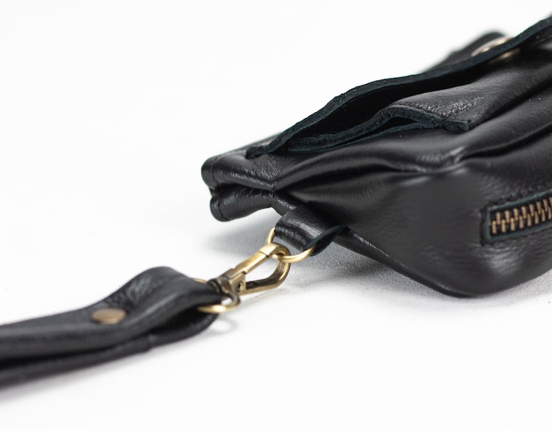 Wristlet leather wallet in black, phone zipper clutch, womens travel passport pouch, zip phone wallet case - Thalia Wallet image 3