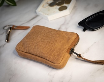 Zipper case in brown leather with elephant pattern, coin purse zip phone case money bag credit card purse zip purse - The Myrto Zipper pouch