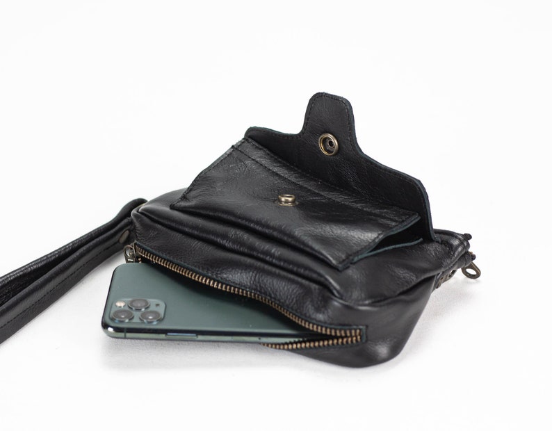 Wristlet leather wallet in black, phone zipper clutch, womens travel passport pouch, zip phone wallet case - Thalia Wallet image 4