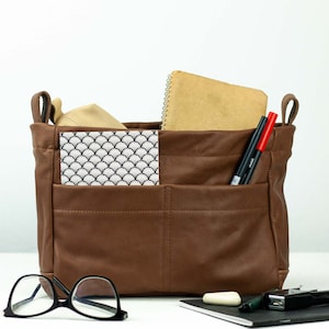Inserto de bolso de cuero suave marrón chocolate, organizador de bolso, organizador de bolso de pañales, inserto de bolso grande extraíble, inserto de bolso, organizador de bolso
