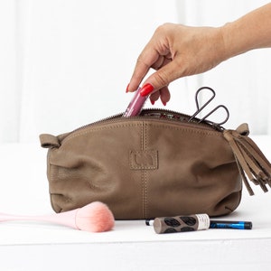 Toiletry bag in khaki brown leather, makeup bag leather zipper pouch cosmetic bag storage clutch bag accessory bag case - Ariadne makeup bag