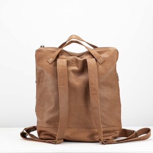 Sac à dos en cuir tressé à la main marron café au lait, sac à dos pour ordinateur portable de travail sac souple simple avec fermeture à glissière 15 sac à dos MacBook 13 Le sac à dos Minos image 5