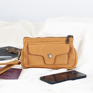 Cartera de mano en piel marrón Tabac, cartera para pasaporte, tarjetero para teléfono, cartera con cremallera, regalo para mamá - Thalia Wallet