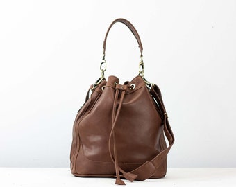 Bucket bag in Chocolate brown leather, drawstring bag medium purse womens cinch bag  crossbody messenger bag roll top purse - Danae bag