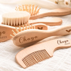 Custom Wooden Baby Hair Brush, Personalized Wooden Baby Hair Brush Custom Baby Brush, Baby Shower Gift Girl Baby Keepsake Gift, Newborn Gift