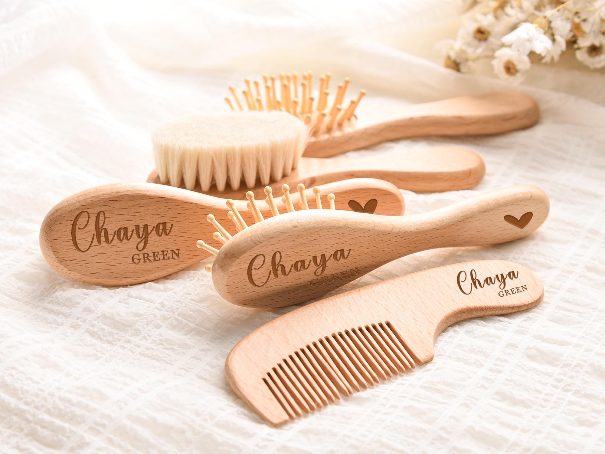 Custom Wooden Baby Hair Brush, Personalized Wooden Baby Hair Brush Custom Baby Brush, Baby Shower Gift Girl Baby Keepsake Gift, Newborn Gift