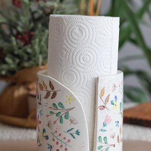 Porta fazzoletti in piastrelle fatto a mano – Distributore di tovaglioli in ceramica floreale dipinto a mano, accessorio decorativo unico per cucina e bagno – Regalo per la casa