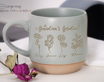 Giardino della nonna personalizzato, tazza personalizzata, tazza con giardino di fiori per la nascita, tazza per nonna per lunedì, regalo per la mamma, tazza da caffè di Natale per la famiglia PD