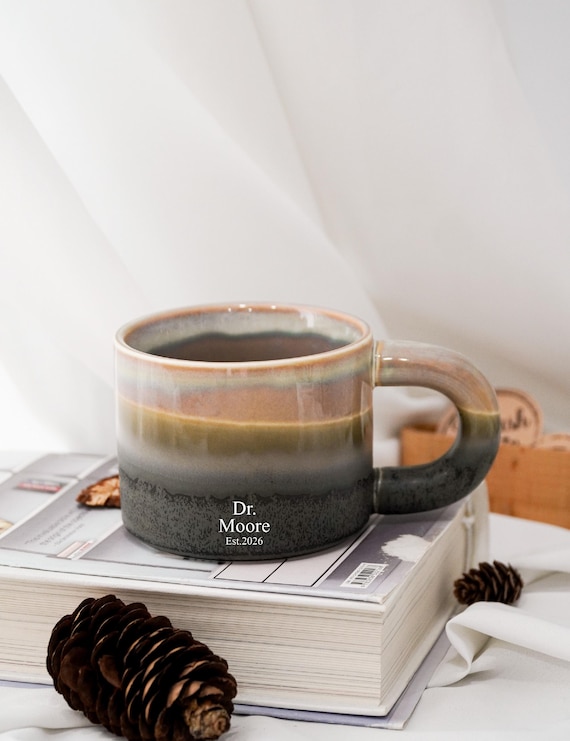 Custom Text Engraved Ceramic Mug for Dr,Personalized PHD Graduation Gift，Appreciation Gift, PHD Student Gift，Brithday Gift For Colleague  HZ